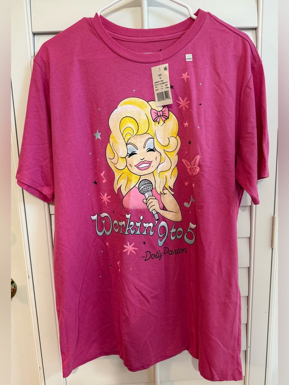 NEW Official Dolly Parton Pink Women’s Graphic Tee T-Shirt Size Large 9 to 5